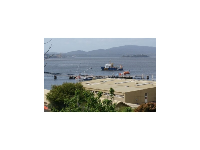 109 Flinders Street, Beauty Point TAS 7270