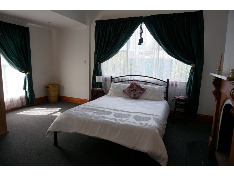 6 Irvine Street, Invermay TAS 7248