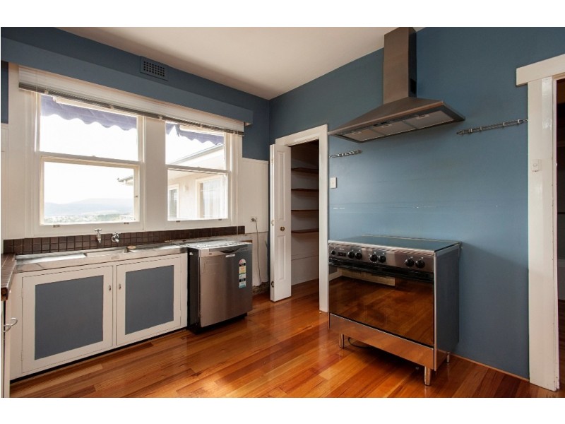 51 Salisbury Crescent, West Launceston TAS 7250