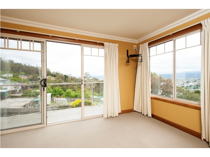 51 Salisbury Crescent, West Launceston TAS 7250