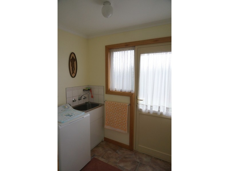 2/23 Poplar Parade, Youngtown TAS 7249