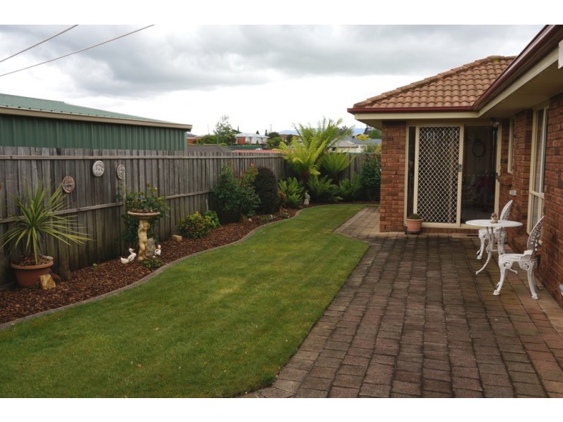 2/23 Poplar Parade, Youngtown TAS 7249