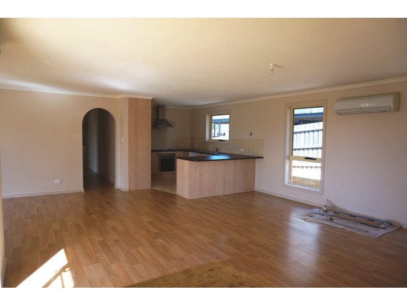 2/4 Gosling Grove, Legana TAS 7277