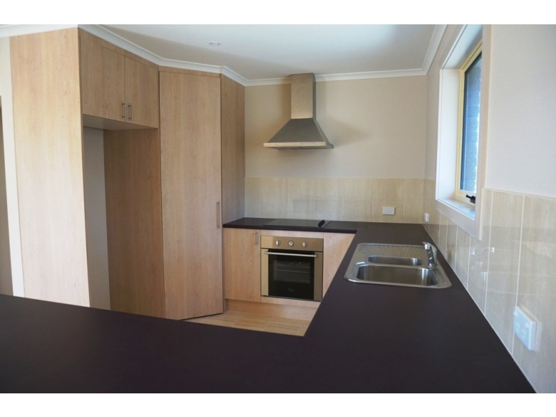 2/4 Gosling Grove, Legana TAS 7277