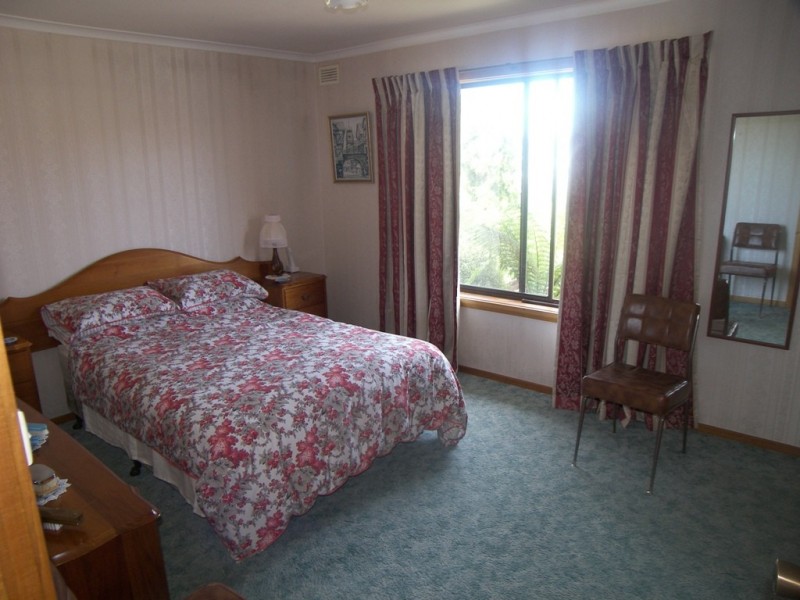 7 Rondora Court, Newnham TAS 7248