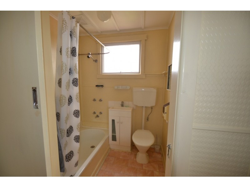 1/1 Parklands Parade, Newnham TAS 7248