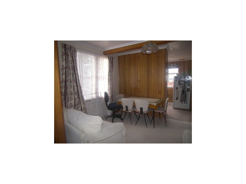 1 Parklands Parade, Newnham TAS 7248