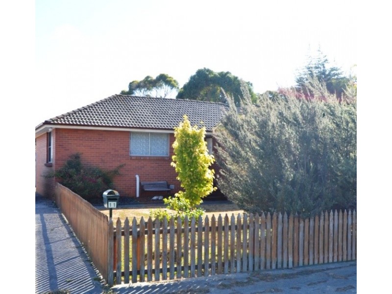 11 Gee Avenue, George Town TAS 7253