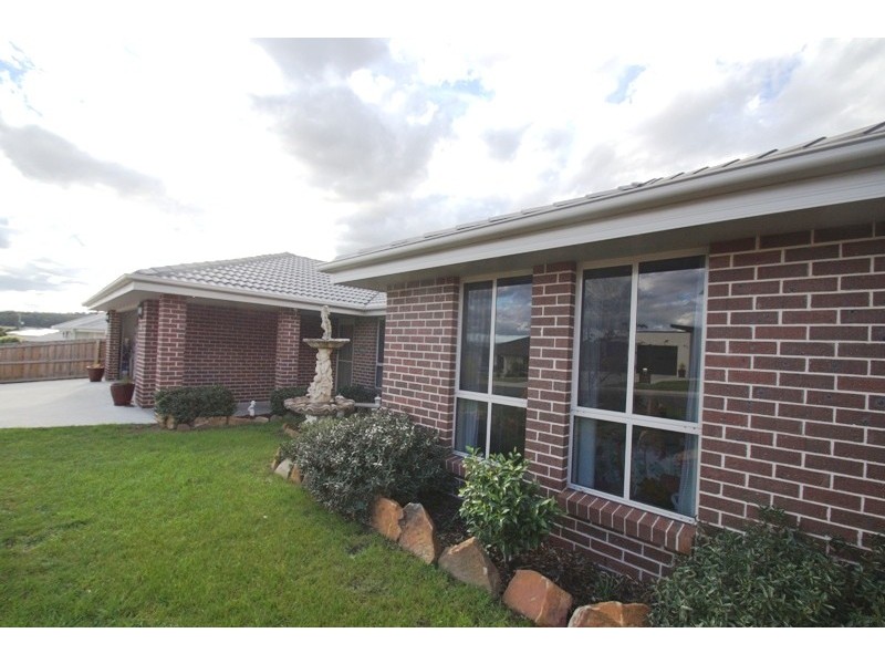 8 Sapphire Court, Perth TAS 7300