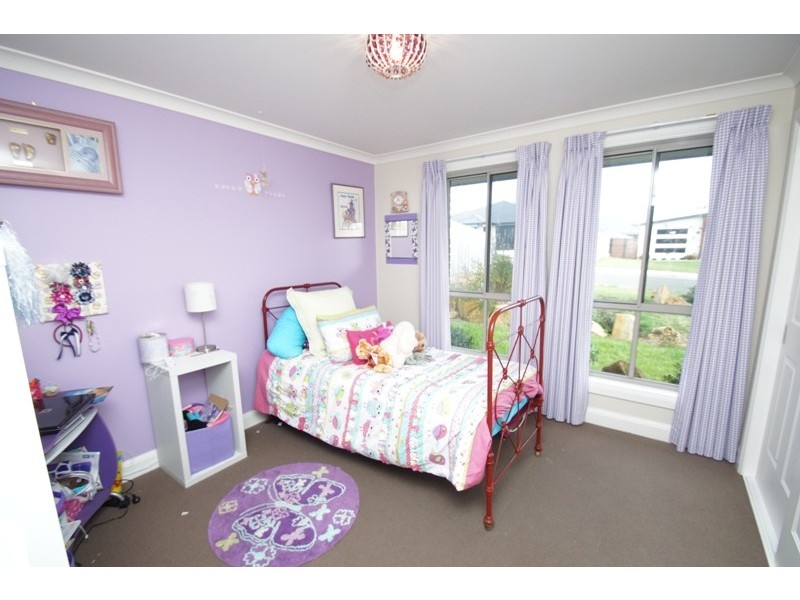 8 Sapphire Court, Perth TAS 7300