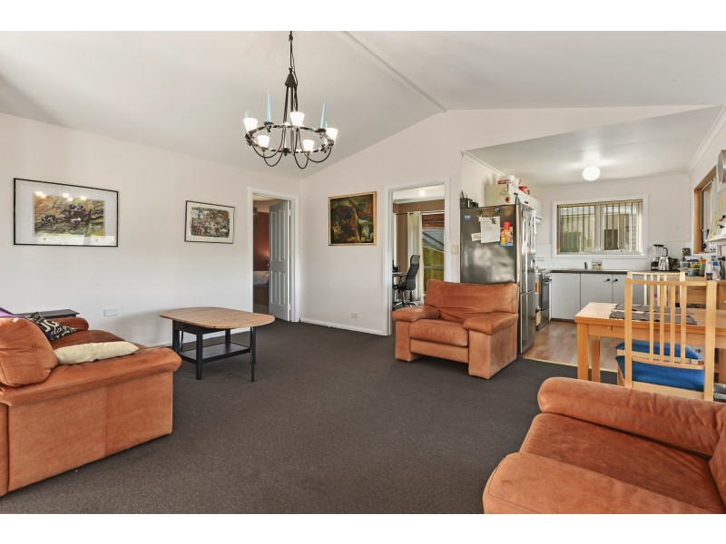 40 Crandon Crescent, Newnham TAS 7248