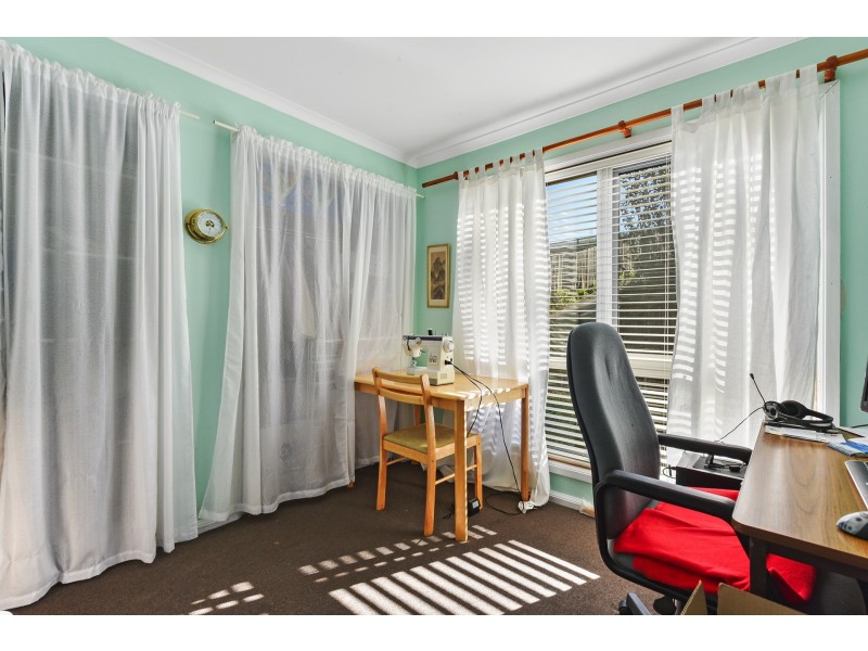 40 Crandon Crescent, Newnham TAS 7248