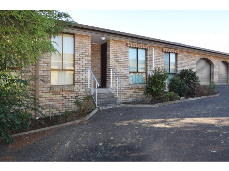 2/68 Franmaree Road, Newnham TAS 7248