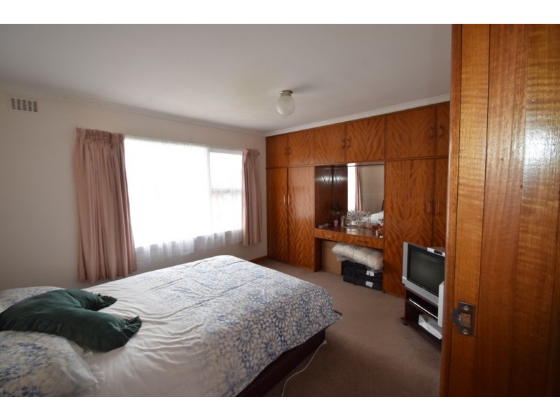 4 Snow Street, Newnham TAS 7248