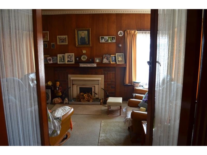 2 Tompsons Lane, Newnham TAS 7248