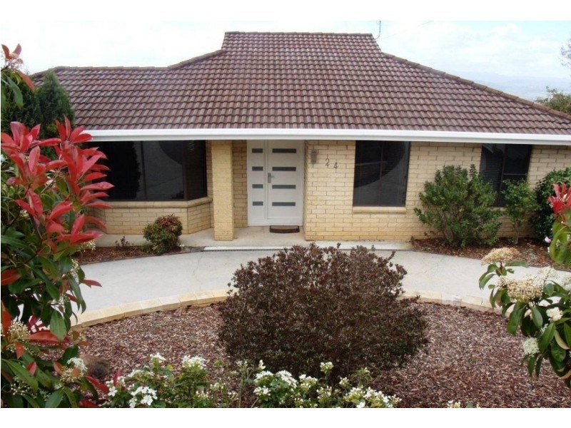 24 Whitford Grove, Trevallyn TAS 7250