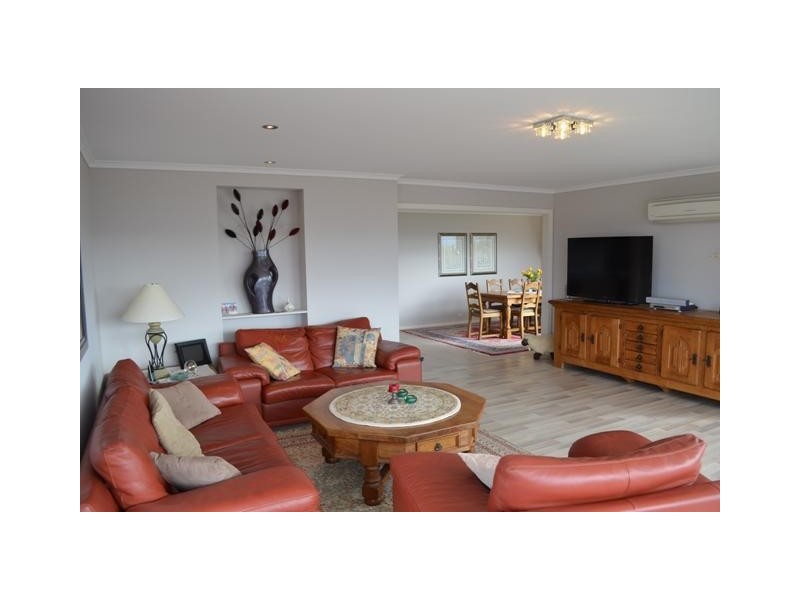 24 Whitford Grove, Trevallyn TAS 7250