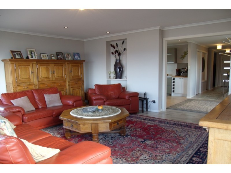 24 Whitford Grove, Trevallyn TAS 7250