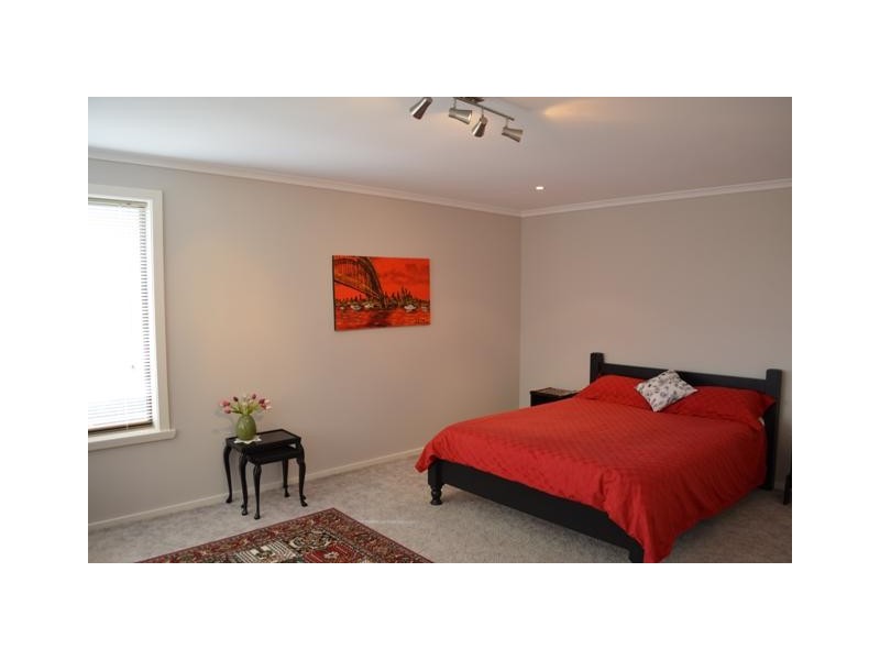 24 Whitford Grove, Trevallyn TAS 7250