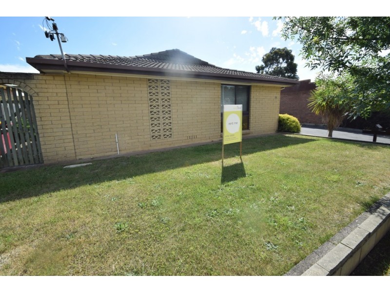 2/9 Barton Street, Mowbray TAS 7248