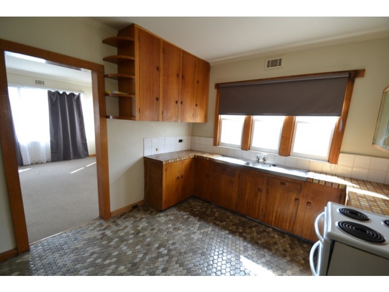 10 Sayer Street, Newnham TAS 7248