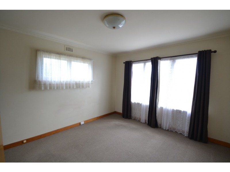 10 Sayer Street, Newnham TAS 7248