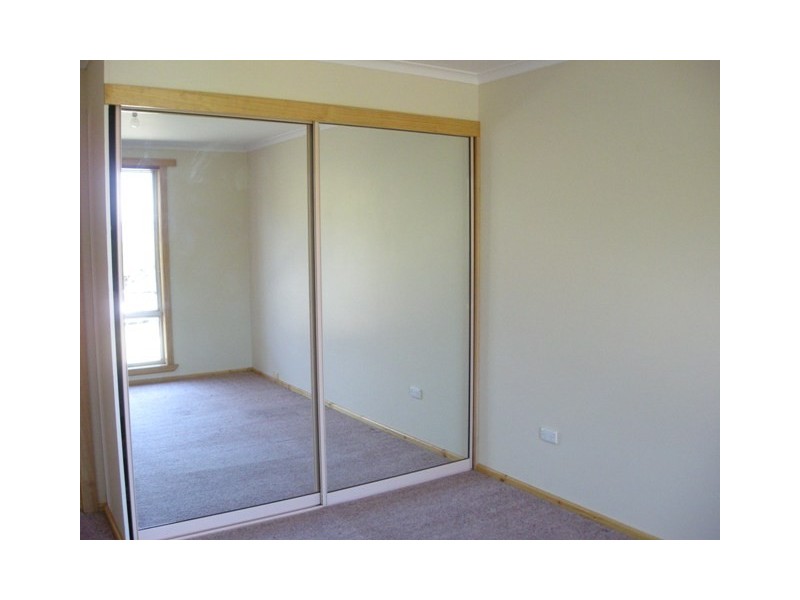 3 Ryan Court, Newnham TAS 7248