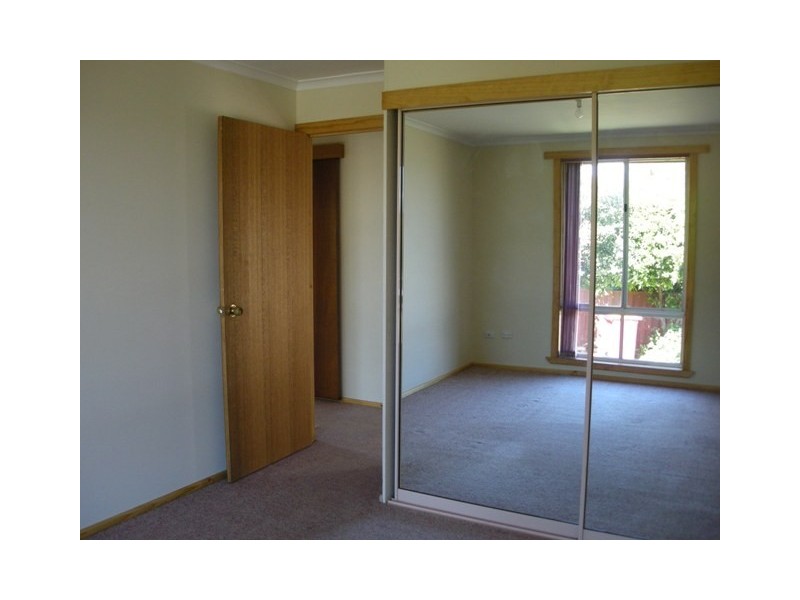 3 Ryan Court, Newnham TAS 7248