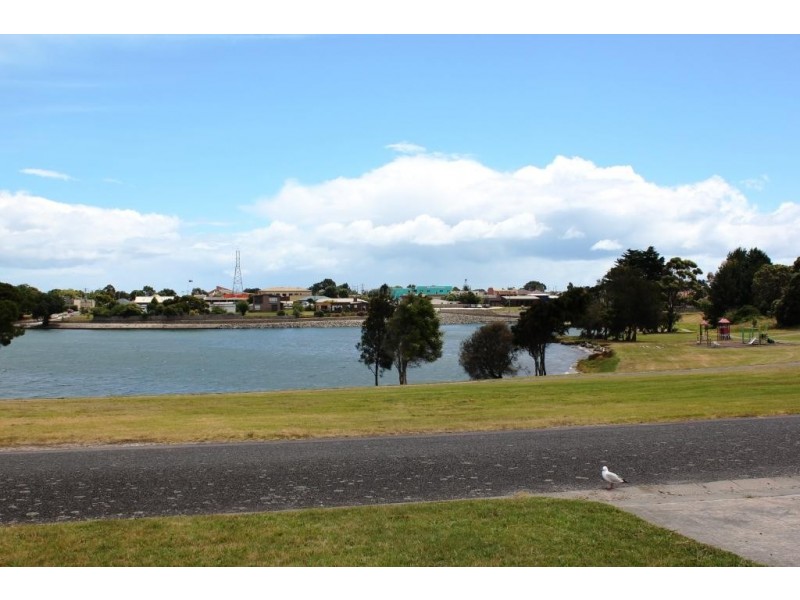 32 Esplanade South, George Town TAS 7253