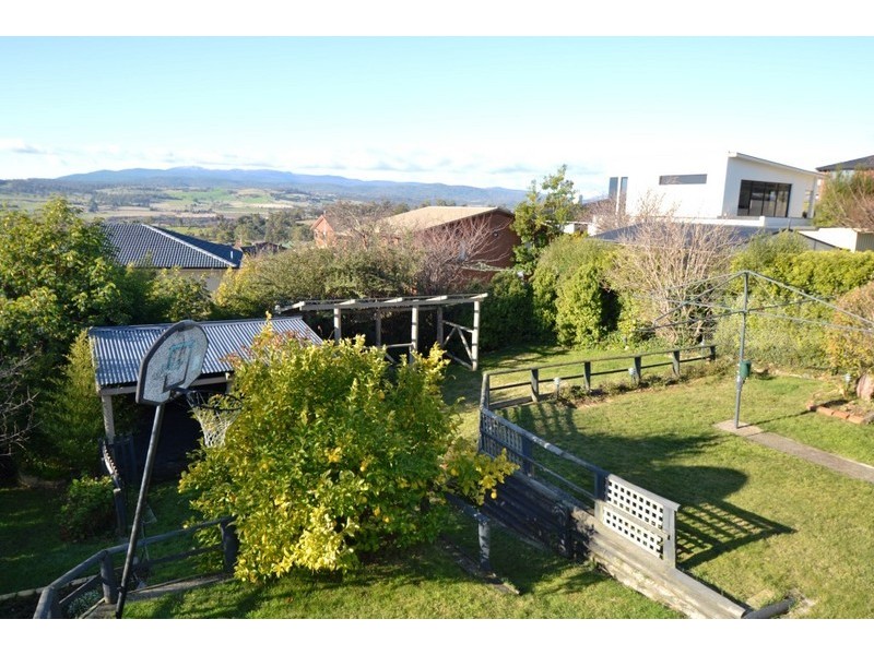 5 Redwood Crescent, Youngtown TAS 7249