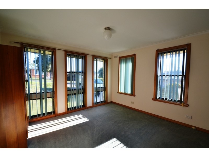 5 Redwood Crescent, Youngtown TAS 7249