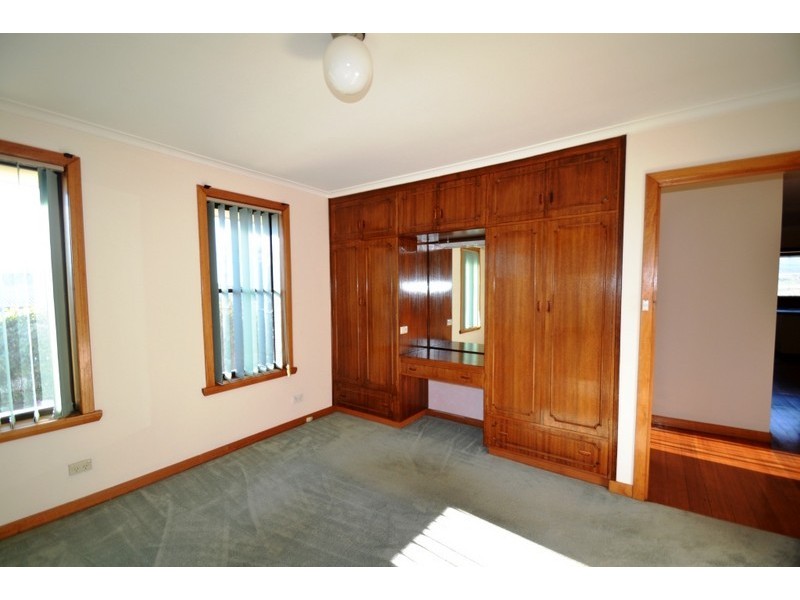 5 Redwood Crescent, Youngtown TAS 7249