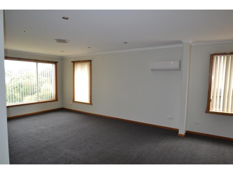 22 Rowland Crescent, Summerhill TAS 7250