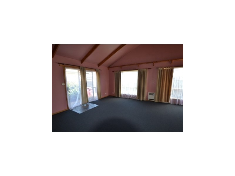 1/17 Ross Avenue, Invermay TAS 7248