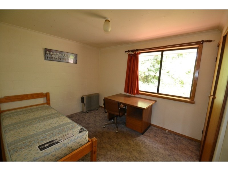 3/2 Newnham Close, Newnham TAS 7248