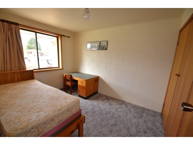 3/2 Newnham Close, Newnham TAS 7248