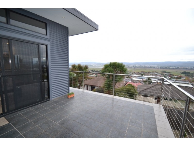 2/72 Riverside Drive, Riverside TAS 7250