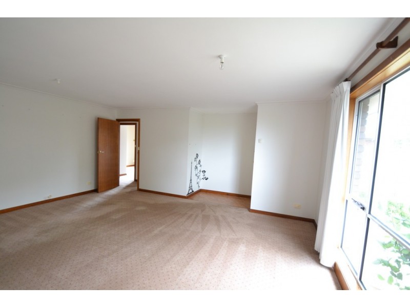 2/4 Helmsley Avenue, West Launceston TAS 7250