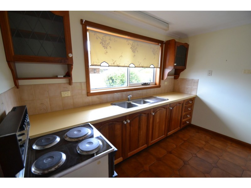 2/4 Helmsley Avenue, West Launceston TAS 7250