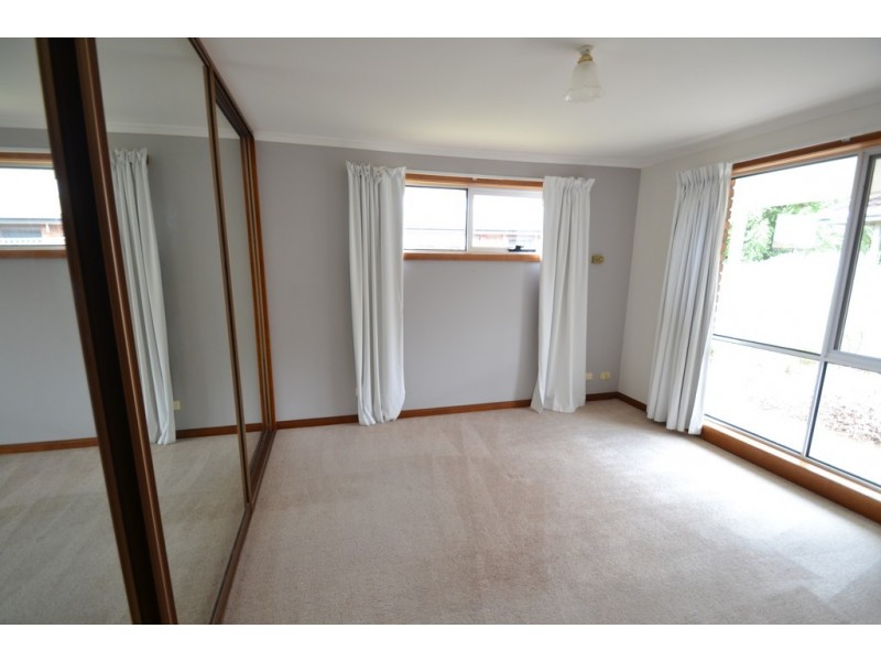 2/4 Helmsley Avenue, West Launceston TAS 7250