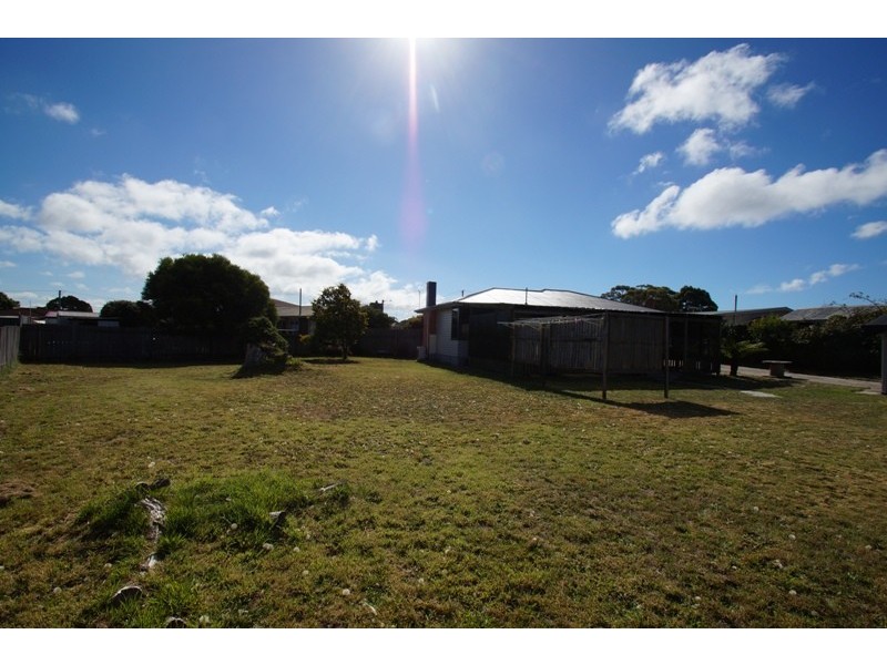 8 Gray Avenue, George Town TAS 7253