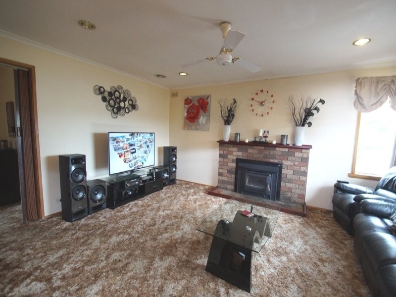 11 Gee Avenue, George Town TAS 7253