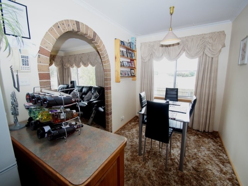 11 Gee Avenue, George Town TAS 7253