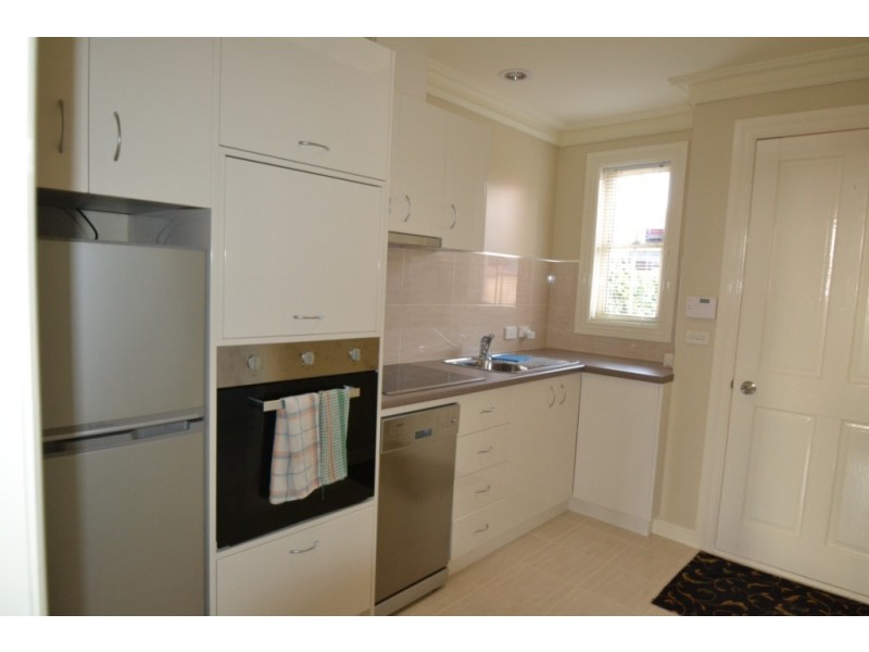 3A St John Crescent, Launceston TAS 7250
