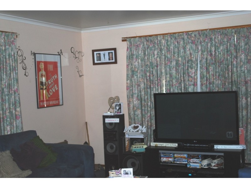 8 Tulipwood Crescent, Rocherlea TAS 7248