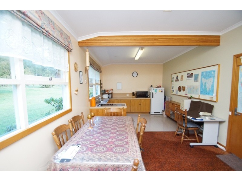 38290 Tasman Highway, Targa TAS 7259