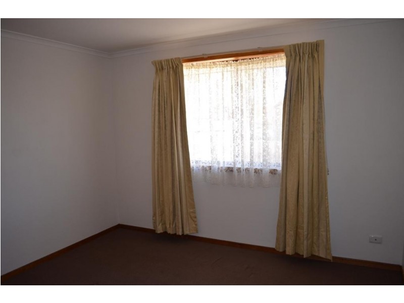 3/5-7 Newnham Close, Newnham TAS 7248