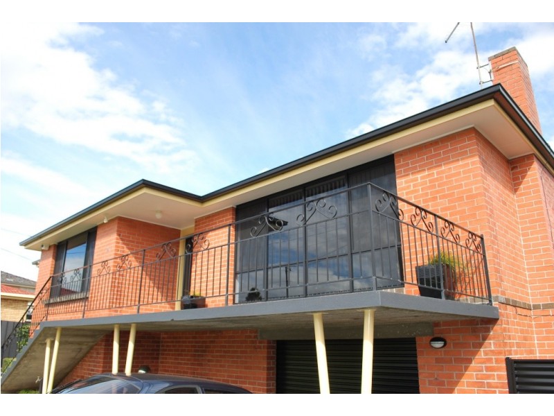 14 Laver Grove, Newnham TAS 7248
