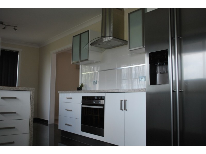 14 Laver Grove, Newnham TAS 7248