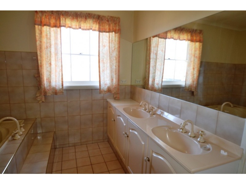 47 Floreat Crescent, Trevallyn TAS 7250